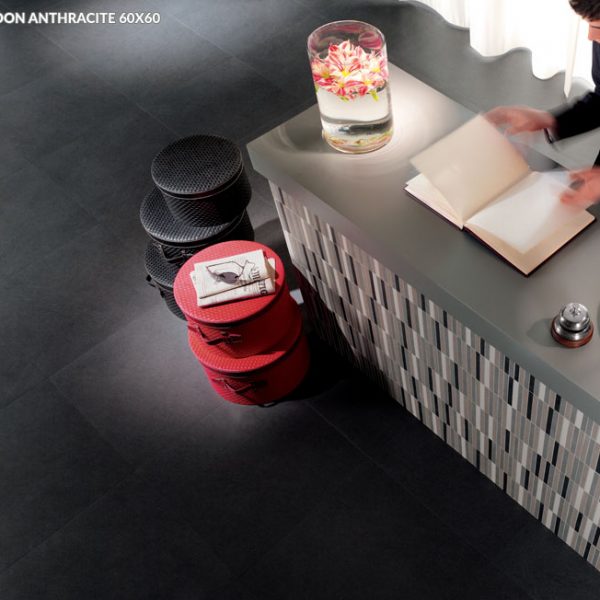 Moon Anthracite 60x60