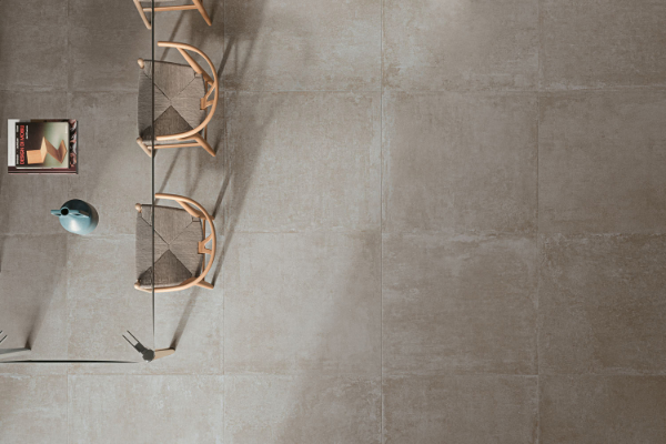 Carrelage taupe béton