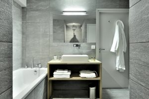 Salle de bain zen avec Cast - Home by U