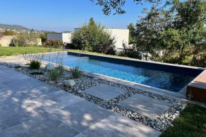 Aménagement extérieur complet avec solithe - Dépio x Cédric Pierre Paysage