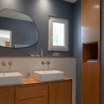 AltaMente Badkamer Master bedroom - Wastafels en spiegel Boheemse tegels