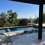 Terras en betegeld zwembad - Dépio x Cédric Pierre Paysage