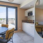 Tegels met steenlook - TULIP Hotels & Residences